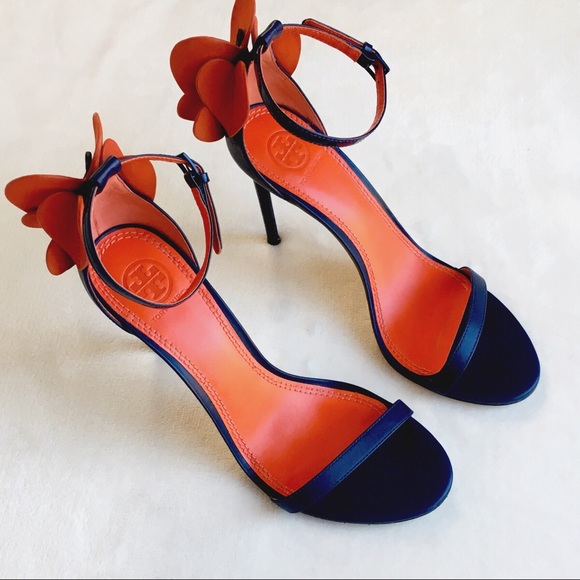 Tory Burch Amour Sandal - Picture 6 of 8